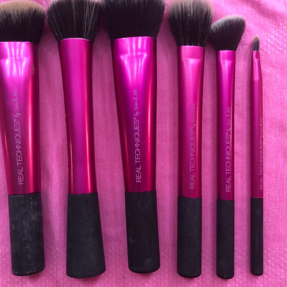 💗💄 Real Techniques pink metal brush set